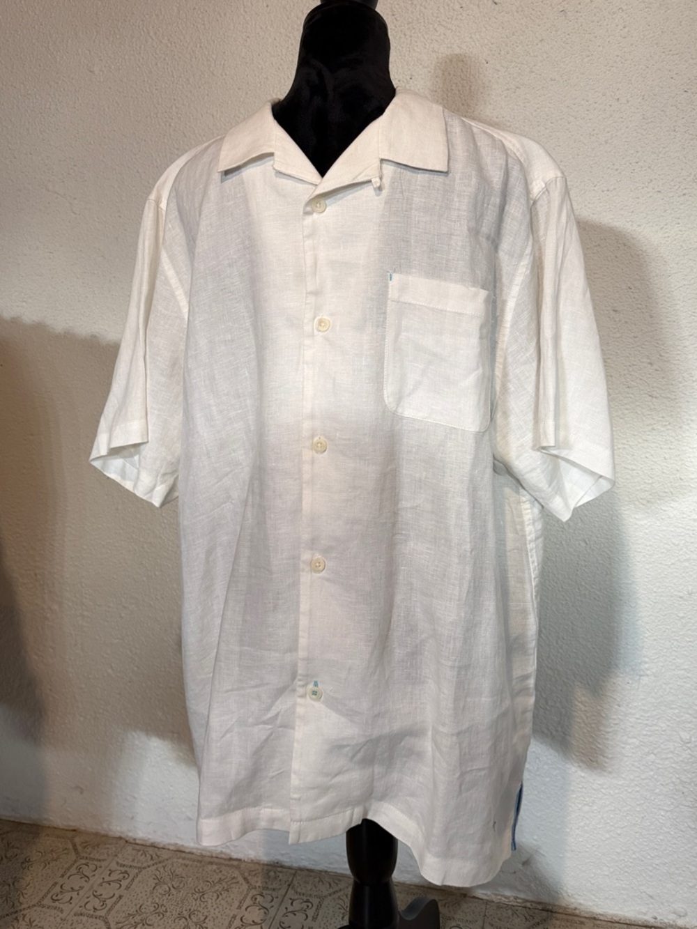 Tommy Bahama Short-Sleeve 100% Linen Button-Down